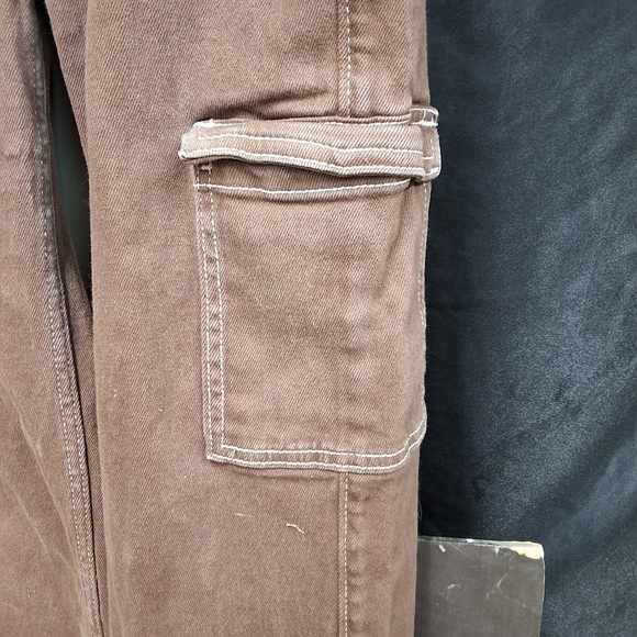 Hollister  Brown Ultra High-Rise Dad Jeans - Picture 11 of 16